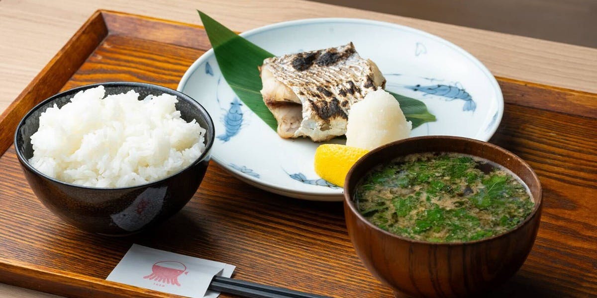 ごはんや 飯すけ