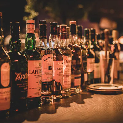 多彩なお酒で贅沢なひとときを
