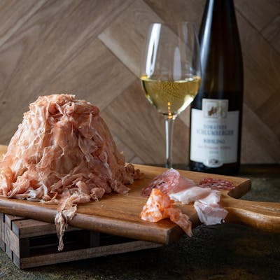 最高の豚肉に合うワインをご用意