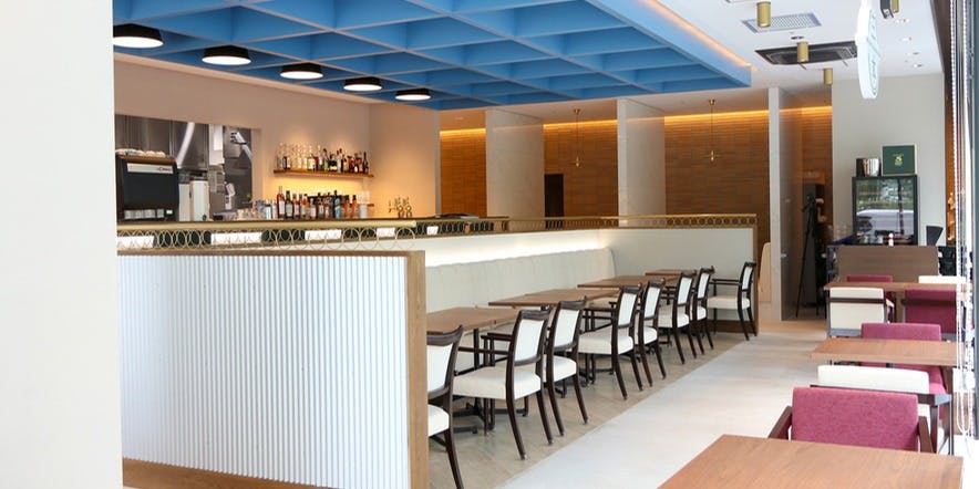 Aging beef ＆ Specialty coffee THE 三本 (エイジング ビーフ アンド