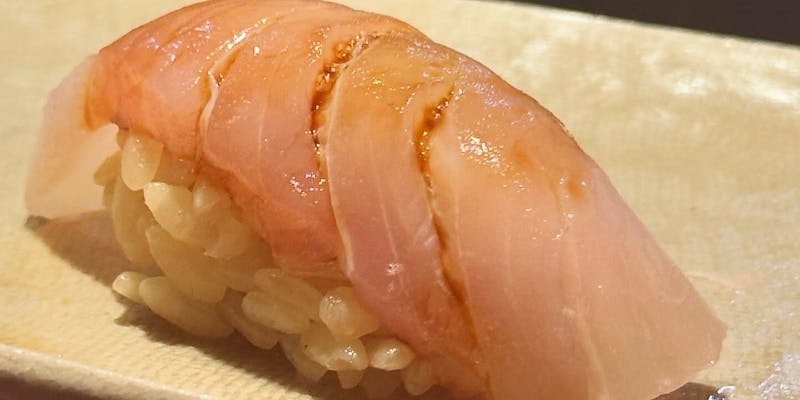 【麟】季節の料理と鮨を堪能できるコース