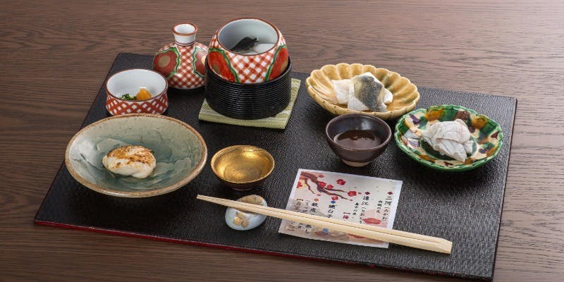 【冬季限定】　ふぐコース　皮や珍味から、てっさやてっちりすべてをそろえたコースに仕上げております。