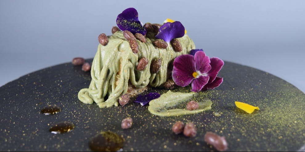 ポワンエリーニュ（POINT ET LIGNE）