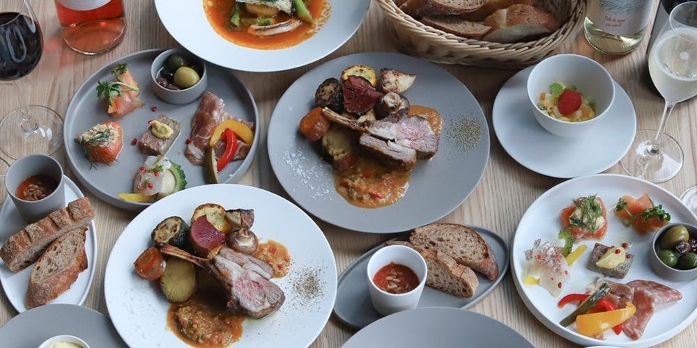 ポワン・エ・リーニュ 東京ミッドタウン八重洲店（POINT ET LIGNE）