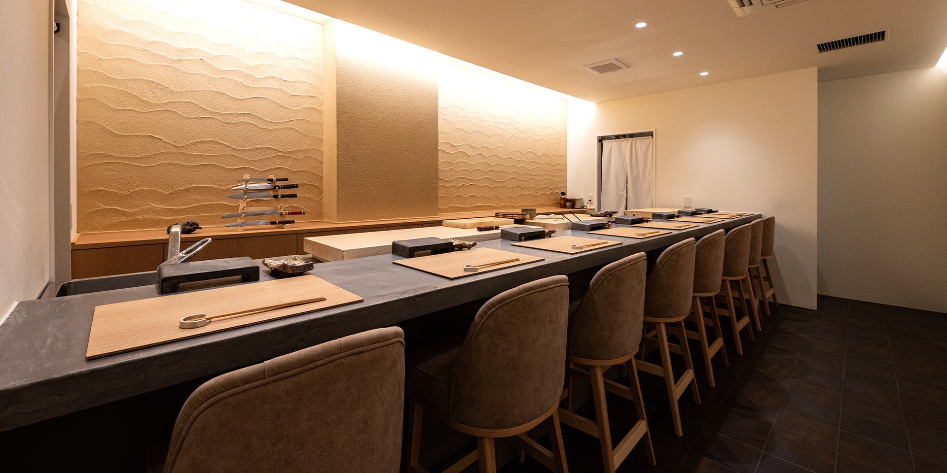 鮨 いわた 名古屋（【旧店名】納屋橋かりんとう）