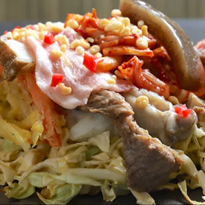 自分スタイルのお好み焼きを堪能