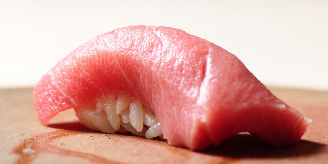 すし 顕（あきら）