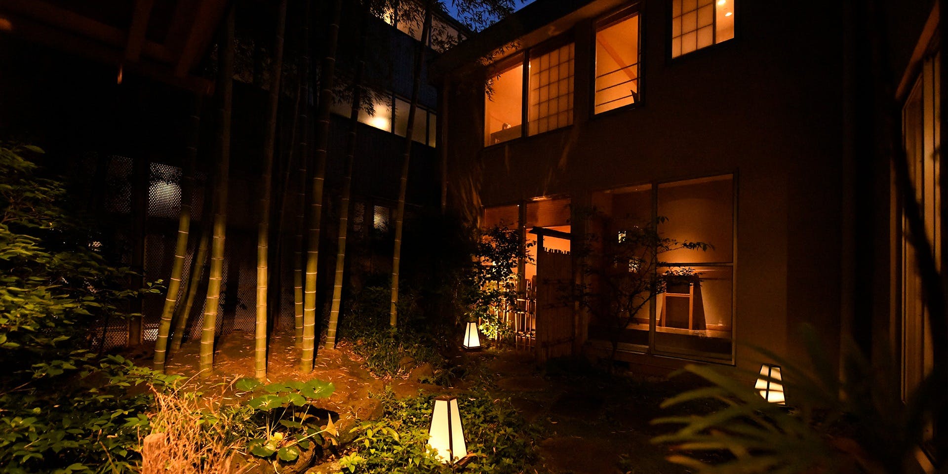 泉岳寺門前 紋屋（せんがくじもんぜん もんや）