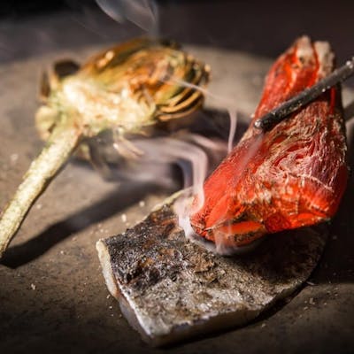 炭火×熟成×発酵 素材の旨味を極上へ