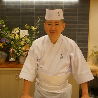 丁寧な仕事が施された極上鮨をご堪能