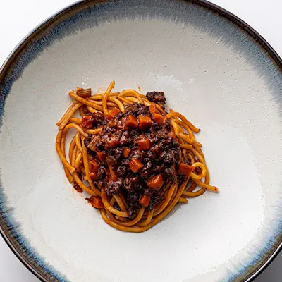パスタは食感にこだわった自家製生パスタ