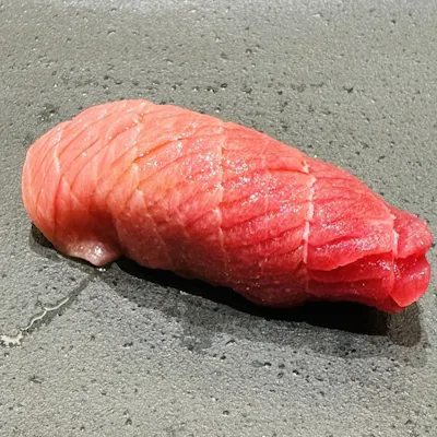 熟成すしとお好みの美酒でお楽しみください