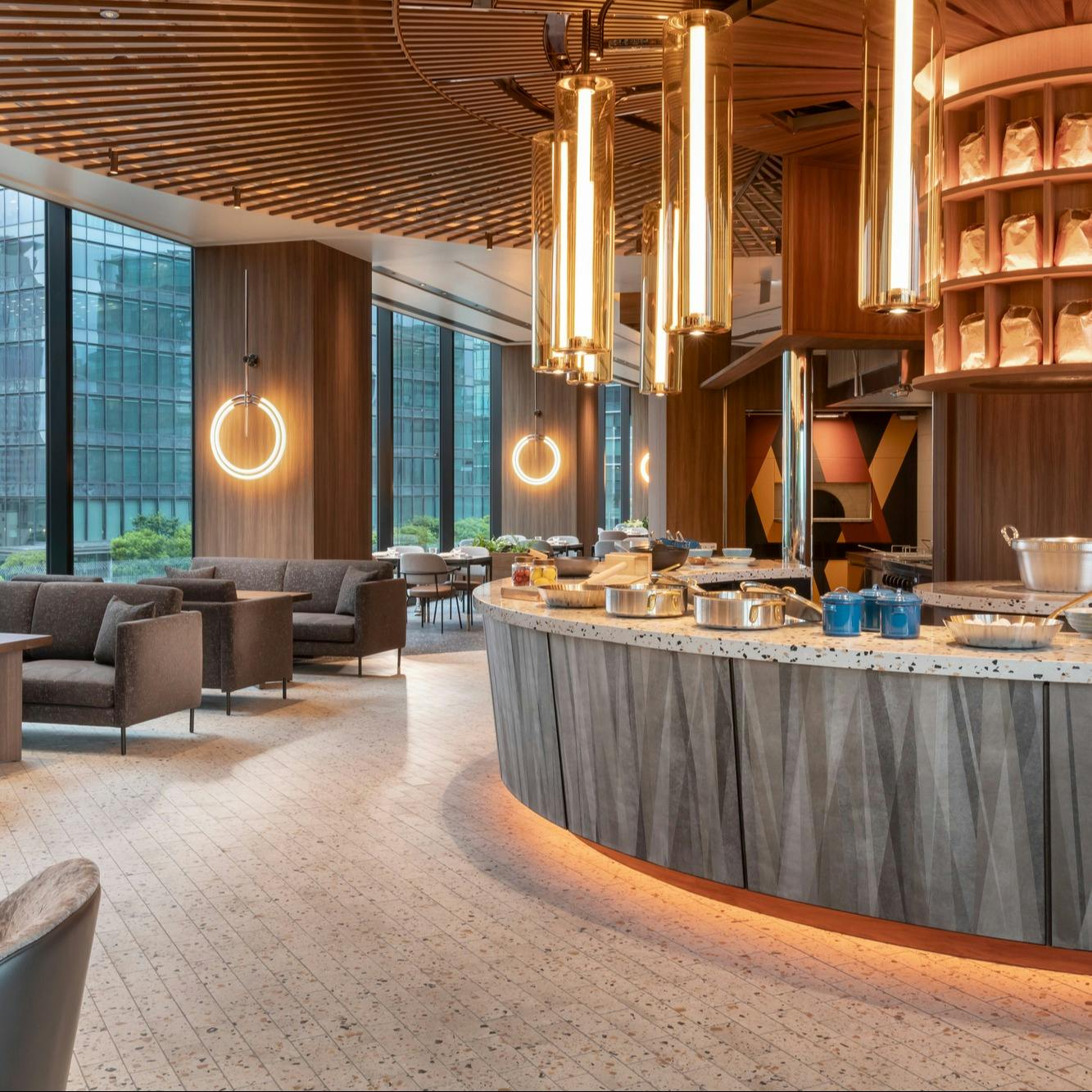 #シーシーカーボ 炭酸泉 Sparkling Ice® +Caffeine Strawberry Citrus Can | Giant Eagle