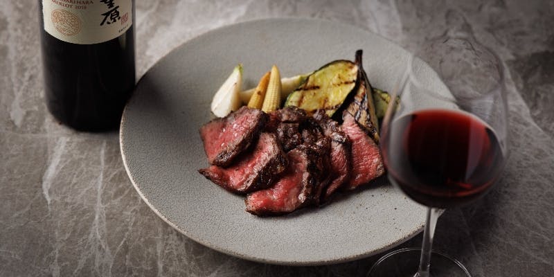 【ディナー】記念日やデート・特別な日に／特選肉やカジキマグロ 贅沢食材が集結＋飲み放題2時間