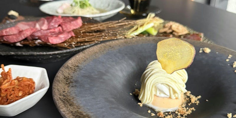 肉寿司キャビア添えと特製デザート付き年末年始特別コース
