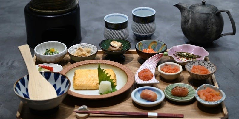 【朝食】炊き立て土鍋ご飯と明太子食べ比べと小さめ出汁巻き玉子御膳