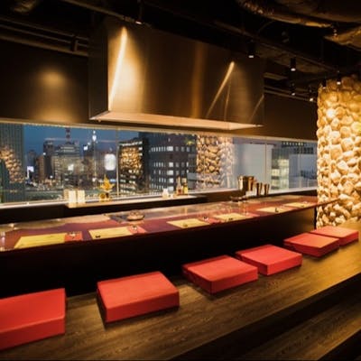 眼下に広がる神戸の夜景