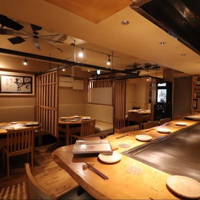 温かな雰囲気の大人の空間