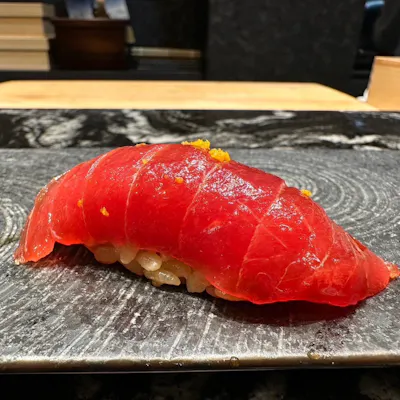 極上の鮨と、季節の逸品料理