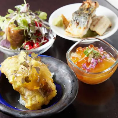イノベーティブなお料理をスモールポーションで15以上楽しめるコース