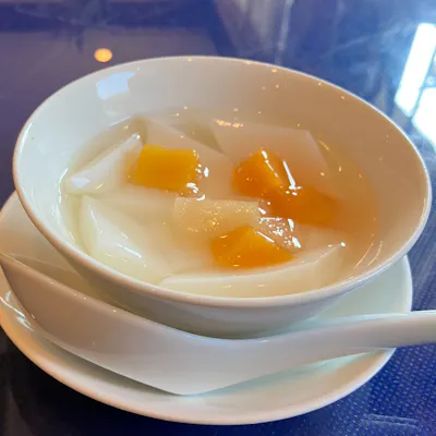 昔ながらの杏仁豆腐