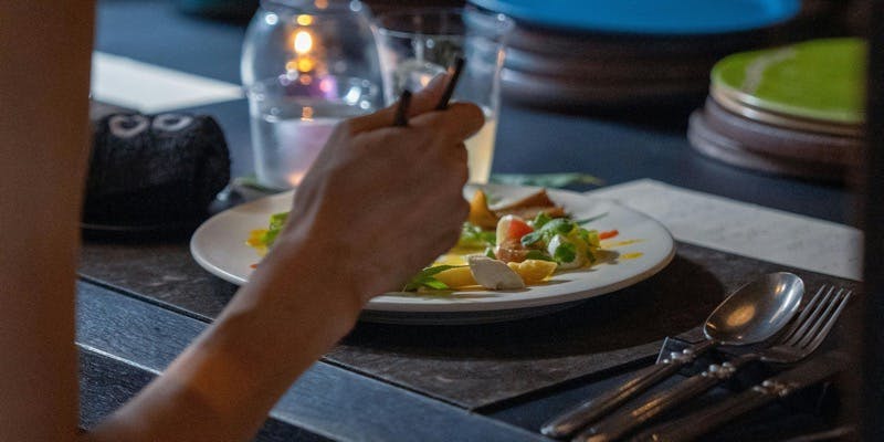 【ディナー】カクテルペアリングコース＜6品とカクテル6杯＞ノンアルコールに変更が可能です。※一番人気