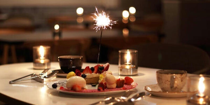 【記念日やお祝いに】NOWADAYSが贈るAnniversaryコース＋乾杯酒付