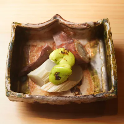 日本料理の伝統を守り、自然の良さを感じることのできる料理を