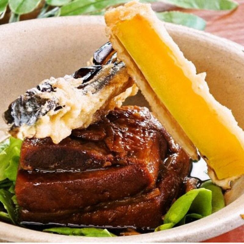 新鮮な沖縄食材を活かした創作料理