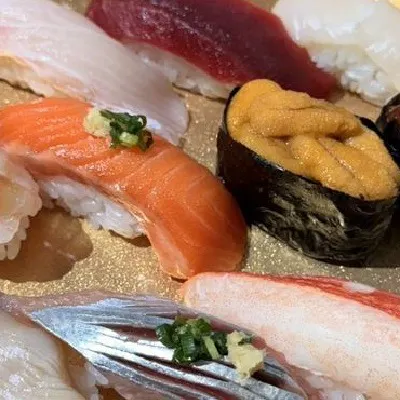 旬鮮魚介の握り寿司