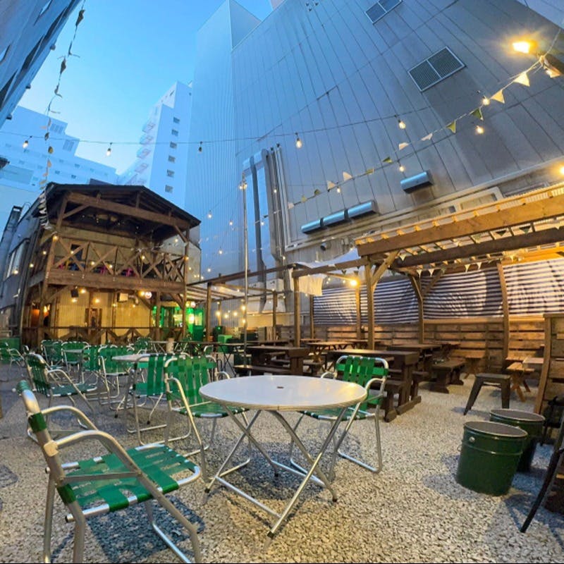 落ち着いた雰囲気の隠れ家空間