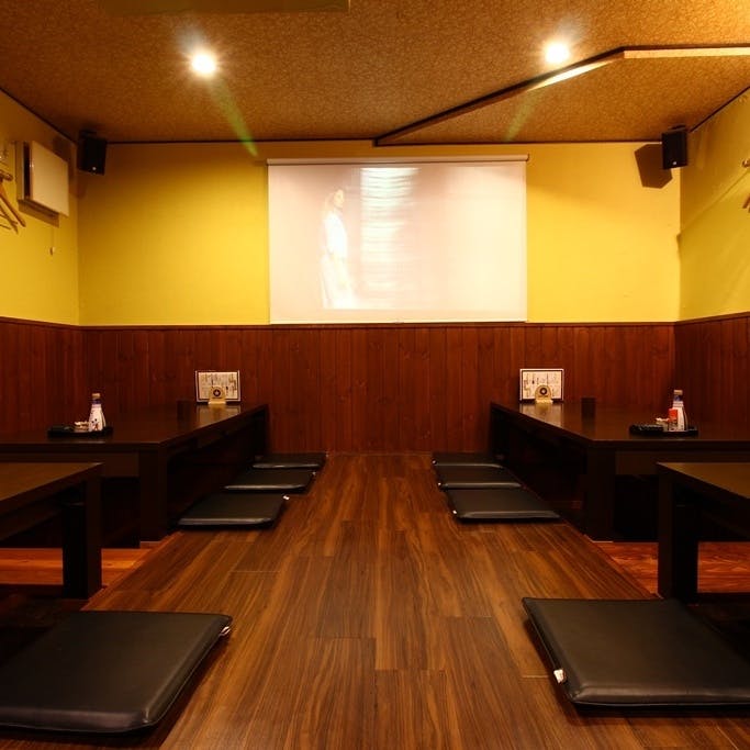 落ち着いた雰囲気の店内