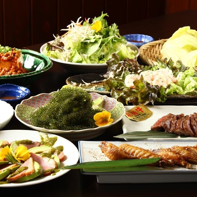 多彩な料理と豊富なドリンク