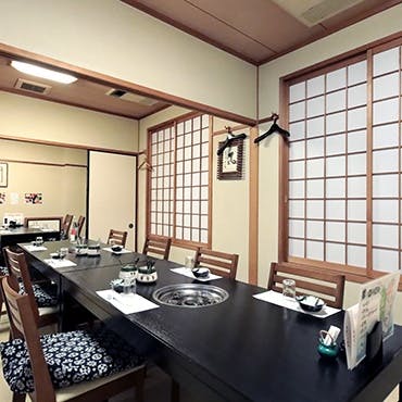和の趣を感じる個室空間