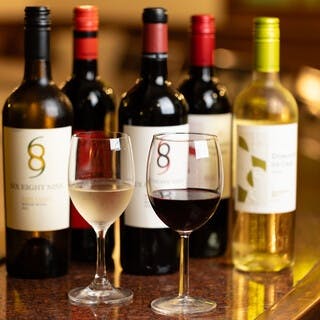 60種類以上のアラカルトと豊富なドリンク