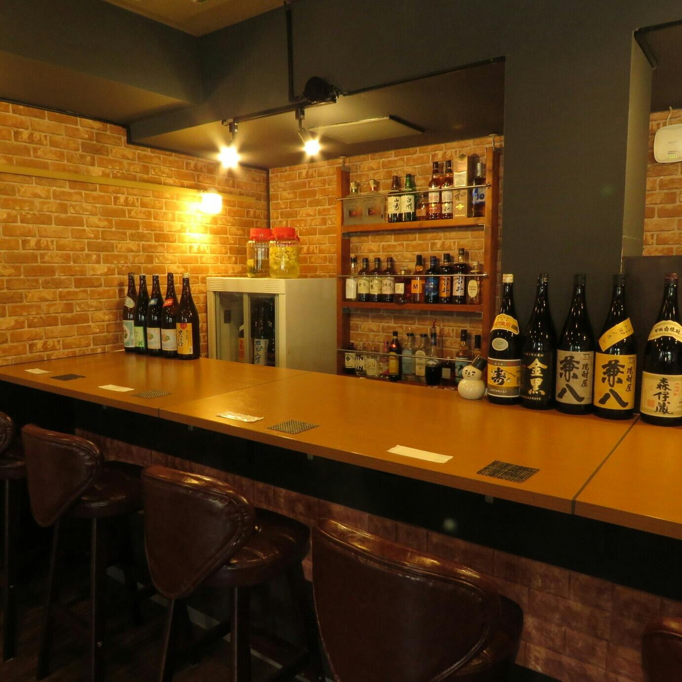 落ち着いた雰囲気の店内