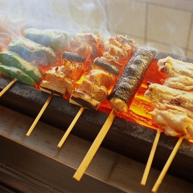 炭火で焼き上げる絶品焼き鳥