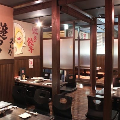 落ち着いた雰囲気の店内