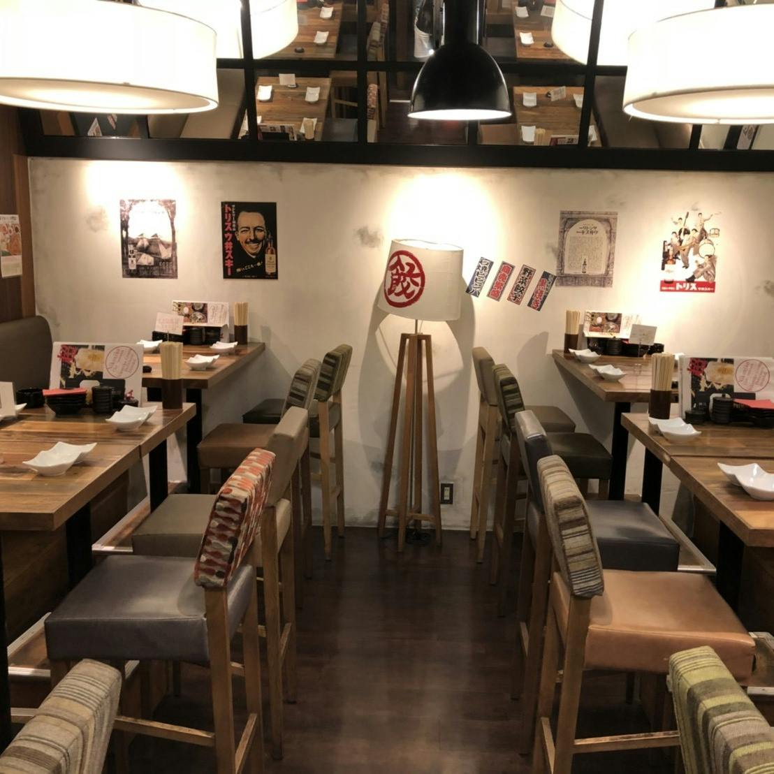 落ち着いた和風の店内