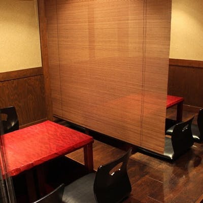 和の趣を感じる個室空間