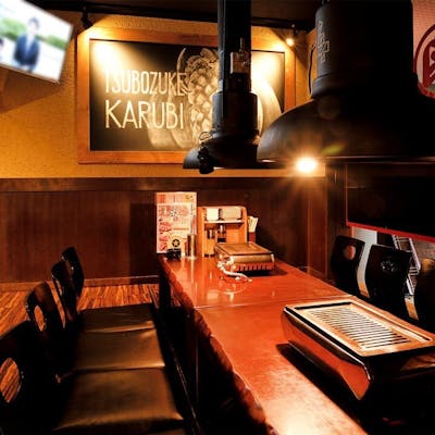 落ち着いた半個室空間