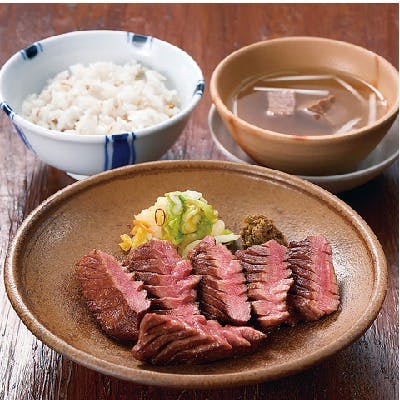 多彩な味と心地よい空間で過ごす極上タン時間