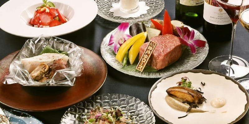 【Xmas2025】神戸牛ロース、蝦夷鮑、世界三大珍味など全10品