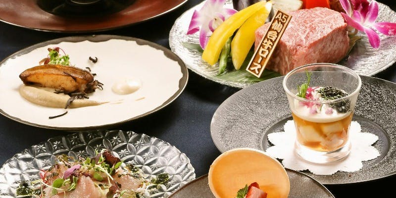 【Xmas2025】A5仙台牛ロース、蝦夷鮑、世界三大珍味など全10品