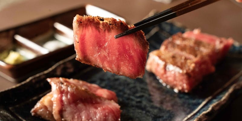 黒毛和牛と鮑、フォアグラソテーを楽しむコース