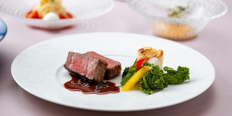 【レジェールコース】食前酒付 選べるWメイン・オードブル・デザートなど＋メッセージプレート