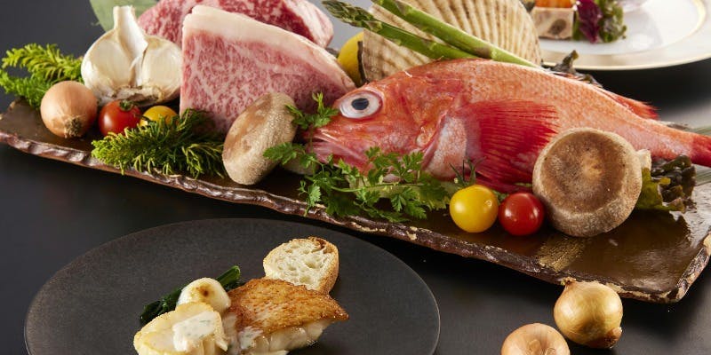 知床牛・サロマ黒牛食べ比べと魚介のランチ