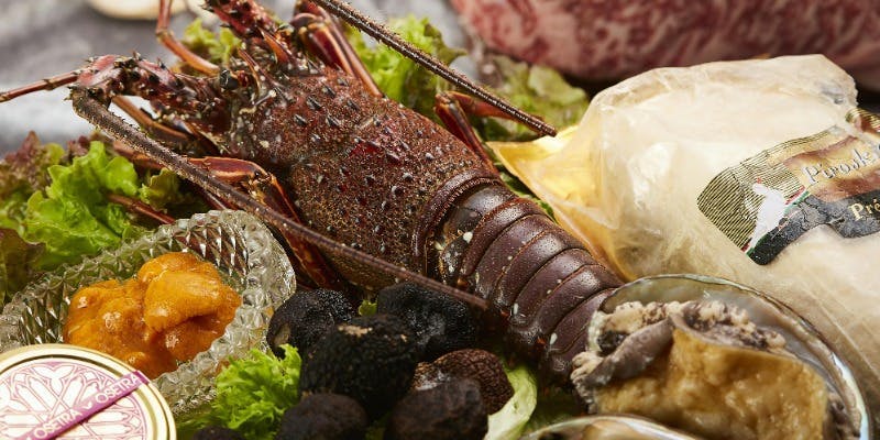 世界三大珍味と活蝦夷鮑・国産伊勢海老　神戸牛と知床牛食べ比べコース（Xmas2025）