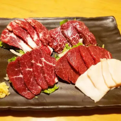 熊本直送「極」馬刺し