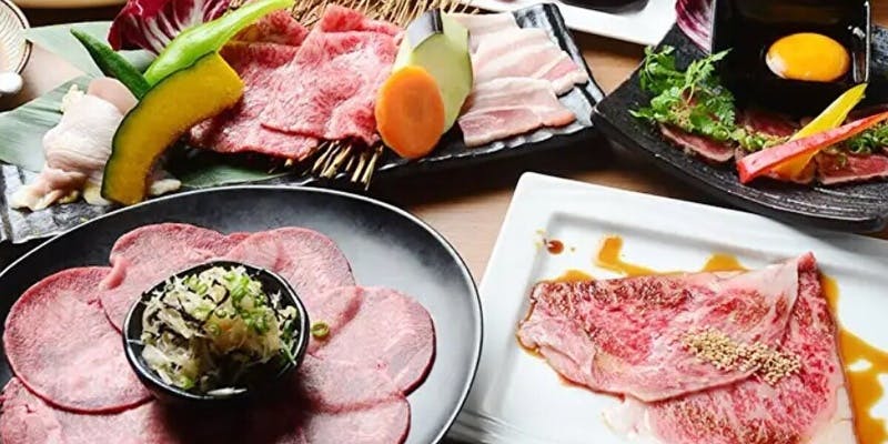 【お料理のみ】「極ロース（ハーフ）」や「塩＆タレもの盛り合わせ」など【おまかせ肉盛りコース】全5品